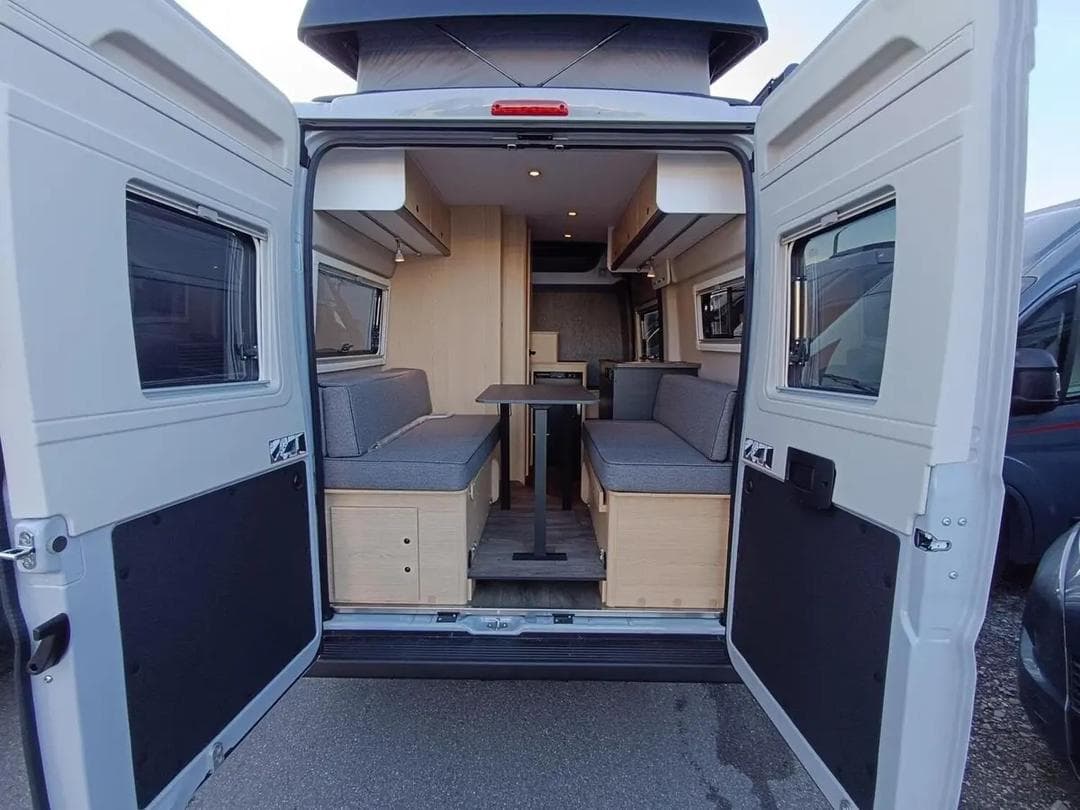 Camping-car SUNLIGHT 540V 12