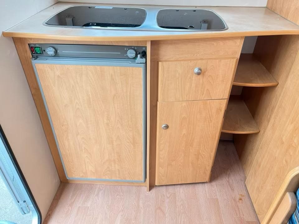 Weinsberg CaraOne 390 QD 750 kg 8