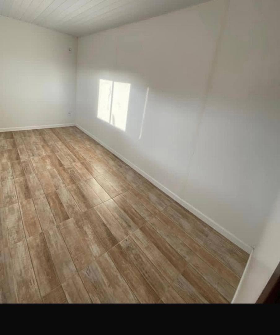 Maison écologique en conteneur de 40 pieds avec cuisine complète et chambres