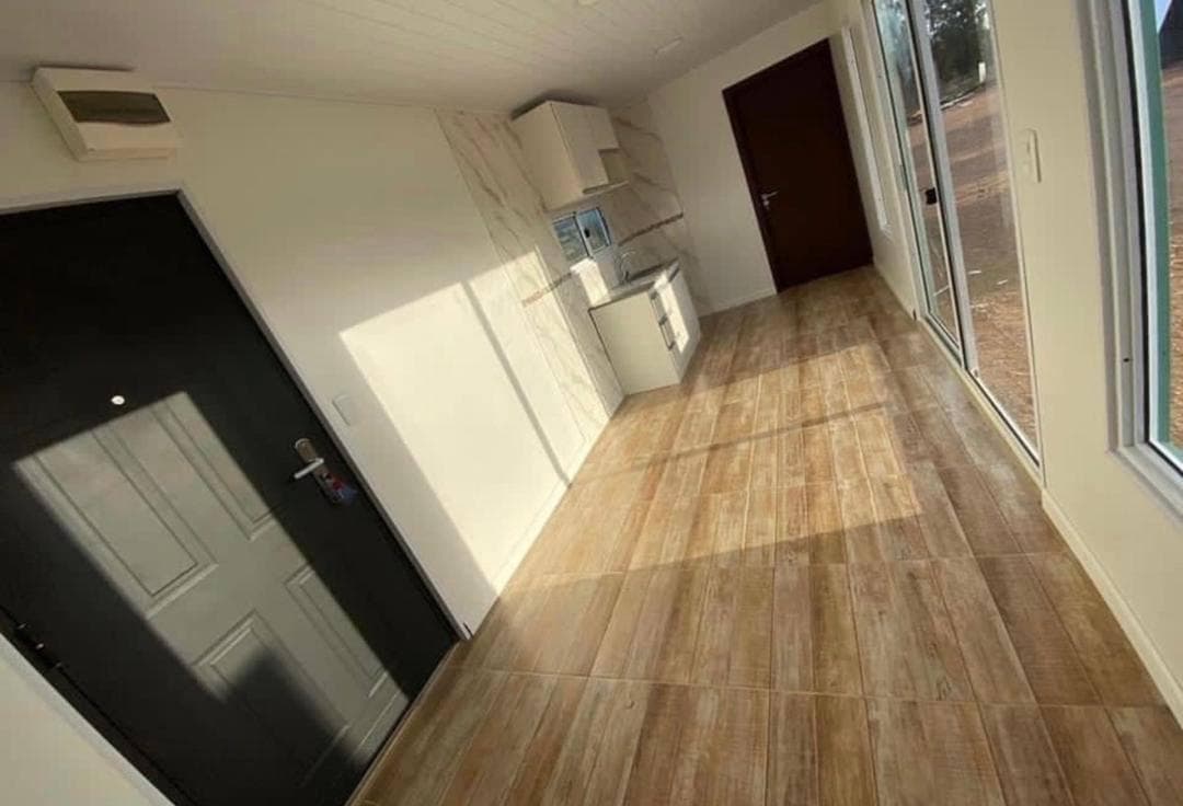 Maison écologique en conteneur de 40 pieds avec cuisine complète et chambres 4